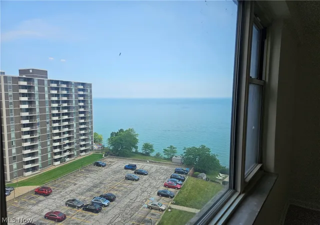 Homes for sale in Lakewood, OH | 11850 Edgewater Dr #1007, Lakewood, OH 44107 | MLS# 5223416