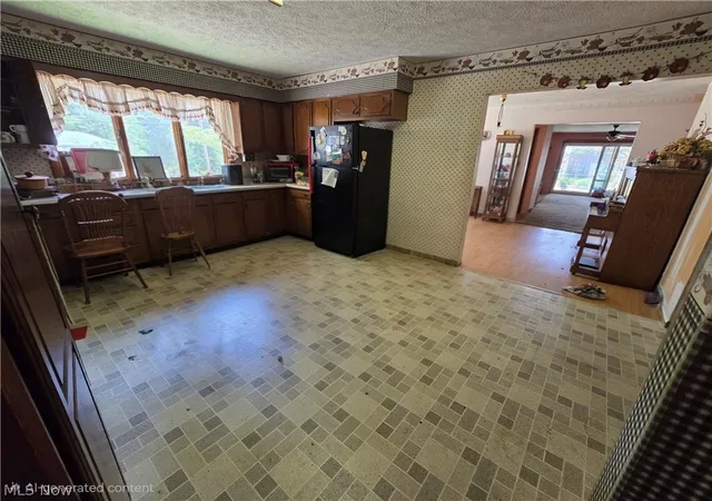 3rd image of 151 Cleveland Ct, Andover, OH 44003 | MLS# 5223896