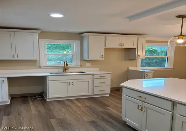 4th image of 1574 Sunview Rd, Lyndhurst, OH 44124 | MLS# 5223895