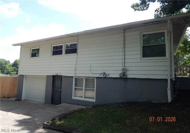 Homes for sale in Canton, OH | 1709 42nd St Nw, Canton, OH 44709 | MLS# 5223808
