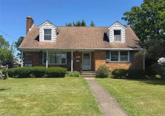 Homes for sale in Alliance, OH | 1810 Parkway Blvd, Alliance, OH 44601 | MLS# 5223945