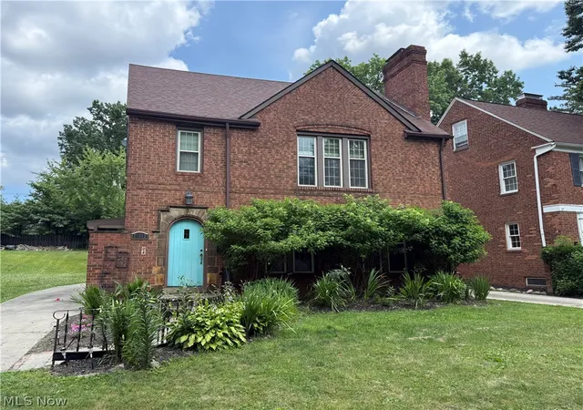 Homes for sale in Shaker Heights, OH | 16713 Lomond Blvd, Shaker Heights, OH 44120 | MLS# 5223888
