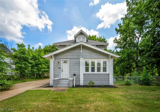 Homes for sale in Massillon, OH | 1318 3rd St Se, Massillon, OH 44646 | MLS# 5223844