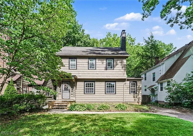 Photo 1 of Single family home for sale at 1371 Lynn Park Dr, Cleveland, OH 44121 | MLS# 5223890 | Listing updated on 2026-08-19