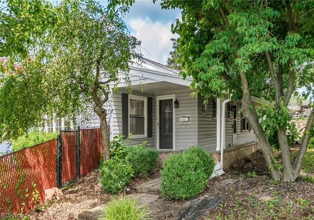 Homes for sale in Cambridge, OH | 1751 Blaine Ave, Cambridge, OH 43725 | MLS# 5223581