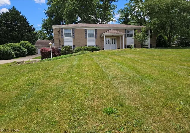 2nd image of 8162 Mona St Sw, Navarre, OH 44662 | MLS# 5223967