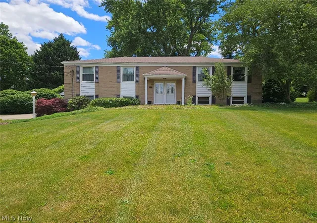 3rd image of 8162 Mona St Sw, Navarre, OH 44662 | MLS# 5223967