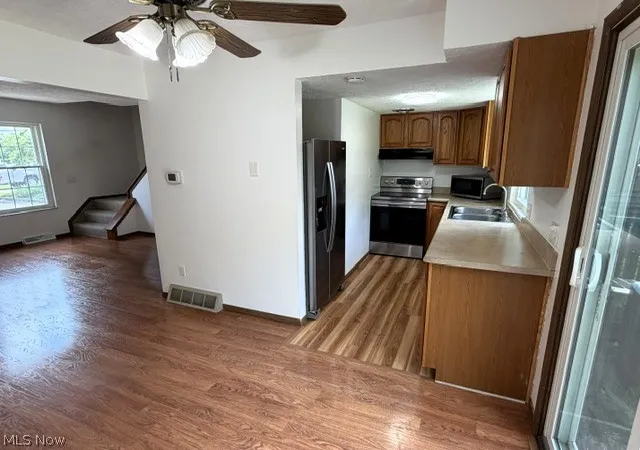 3rd image of 533 Vly Dr, Medina, OH 44256