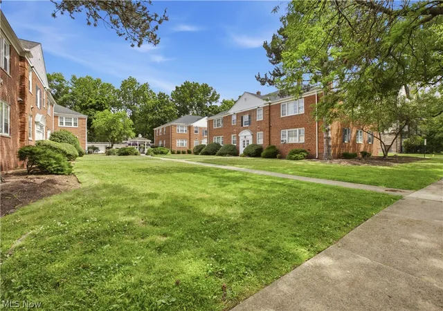 Homes for sale in Cleveland Heights, OH | 2401 Euclid Heights Blvd, Cleveland Heights, OH 44106 | MLS# 5223918