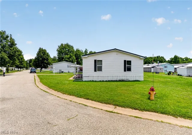 34th image of 325 Britton Dr, Geneva, OH 44041 | MLS# 5223122