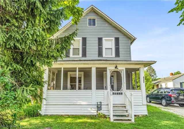 2nd image of 422 W Smith Rd, Medina, OH 44256 | MLS# 5223805