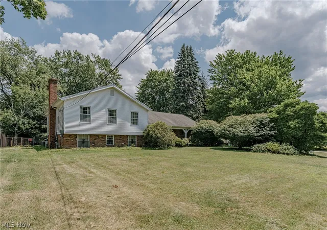 2nd image of 477 Snavely Rd, Richmond Heights, OH 44143 | MLS# 5223459