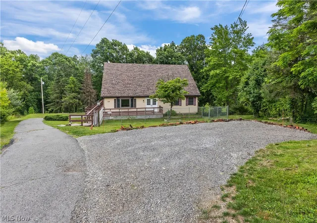 Homes for sale in Colliers, WV | 140 Iris Ln, Colliers, WV 26035 | MLS# 5223124