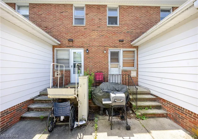 Homes for sale in Cleveland Heights, OH | 3825 Mayfield Rd, Cleveland Heights, OH 44121 | MLS# 5211588