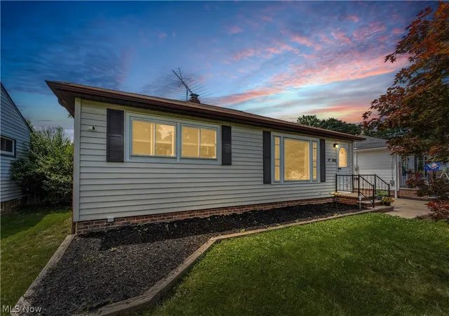 Photo 3 of Sale Pending at 4612 W 156th Street, Cleveland, OH 44135 | MLS# 5224016 | Listing updated on 2026-07-24