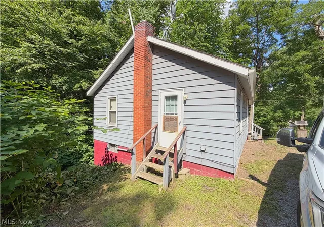 Photo 4 of Sale Pending at 1534 Shadyside Ave, East Liverpool, OH 43920 | MLS# 5224022 | Listing updated on 2026-08-21
