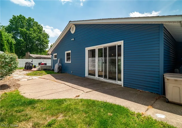Homes for sale in Berea, OH | 557 Crossbrook Dr, Berea, OH 44017 | MLS# 5224057