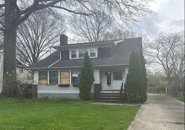 Photo 1 of Sale Pending at 951 Montford Rd, Cleveland, OH 44121 | MLS# 5224064 | Listing updated on 2026-07-16