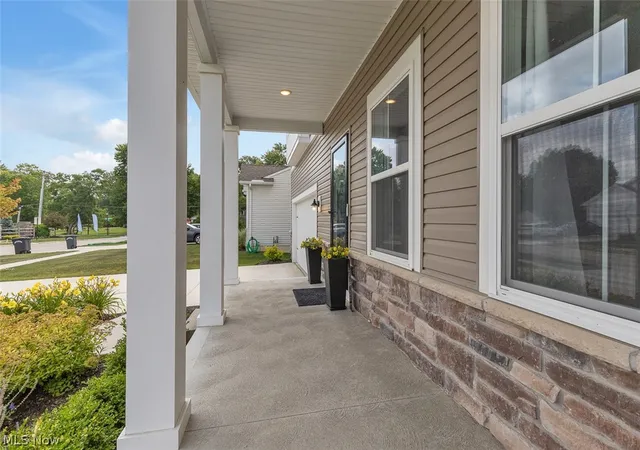 Homes for sale in Elyria, OH | 110 Harvest Wy, Elyria, OH 44035 | MLS# 5223471