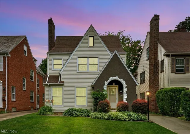 Homes for sale in Shaker Heights, OH | 3559 Gridley Rd, Shaker Heights, OH 44122 | MLS# 5222456