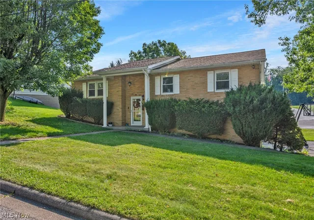 1st image of 158 Crisswill Rd, Saint Clairsville, OH 43950 | MLS# 5223886