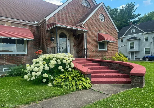 Homes for sale in Niles, OH | 127 Summit Ave, Niles, OH 44446 | MLS# 5224088