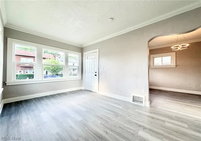 4th image of 4025 Henritze Ave, Cleveland, OH 44109 | MLS# 5212201