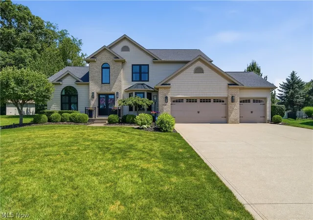 Homes for sale in North Canton, OH | 3530 Lamb Cir Nw, North Canton, OH 44720 | MLS# 5223361