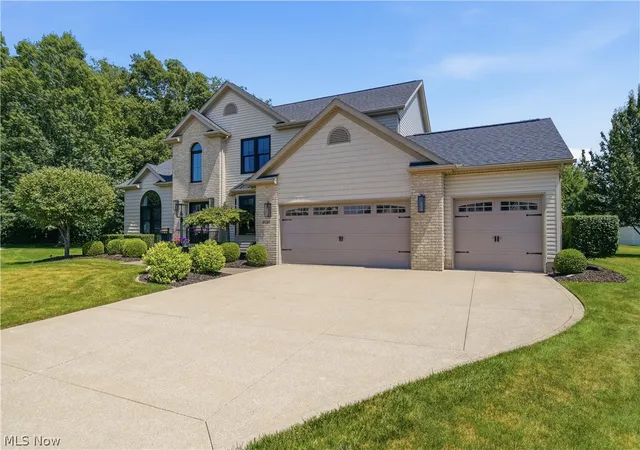 Homes for sale in North Canton, OH | 3530 Lamb Cir Nw, North Canton, OH 44720 | MLS# 5223361