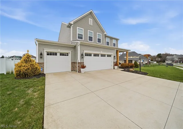 Homes for sale in North Canton, OH | 3345 Sandgate St Nw, North Canton, OH 44720 | MLS# 5224066