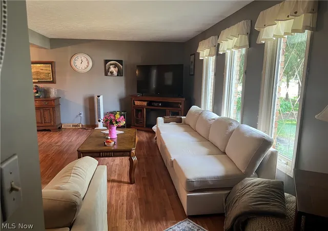 Homes for sale in Huron, OH | 823 Gloucester Dr, Huron, OH 44839 | MLS# 5222941