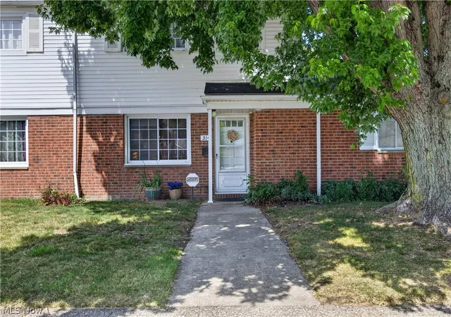 Photo 1 of Condo for sale at 314 E 235th Street, Euclid, OH 44123 | MLS# 5223824 | Listing updated on 2026-09-28