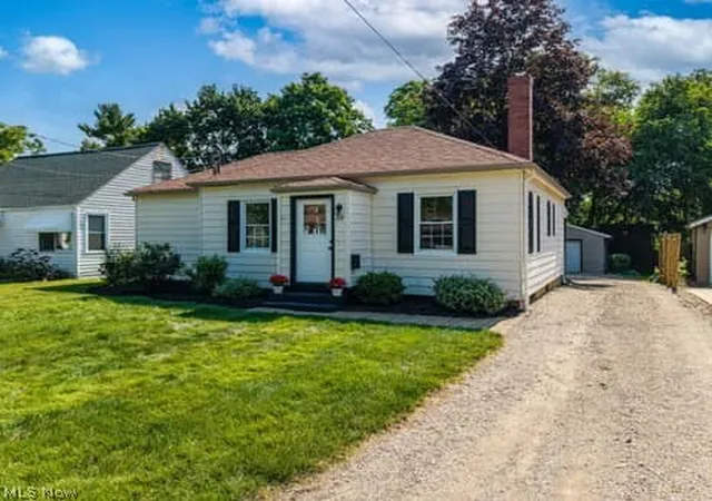 Homes for sale in Wadsworth, OH | 221 Ohio Ave, Wadsworth, OH 44281 | MLS# 5223547