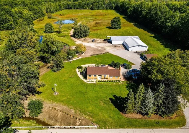 Photo 2 of Single family home for sale at 6019 New London Rd, Ashtabula, OH 44004 | MLS# 5223269 | Listing updated on 2026-08-23