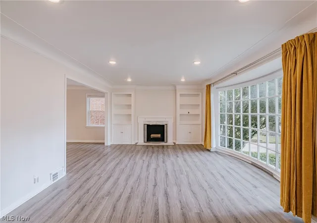 3rd image of 3710 Strandhill Rd, Shaker Heights, OH 44122 | MLS# 5223485