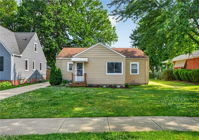 2nd image of 2701 Tuxedo Ave, Cleveland, OH 44134 | MLS# 5224021