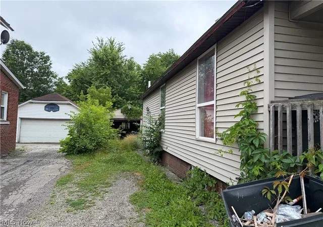 5th image of 159 Comstock St Nw, Warren, OH 44483 | MLS# 5224217