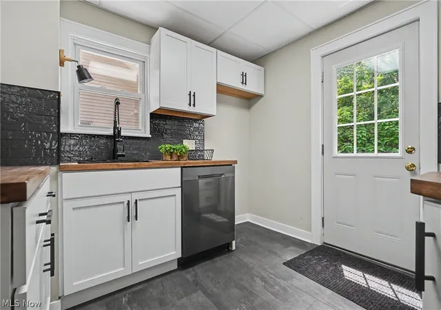 Photo 3 of Single family home for sale at 616 Tallmadge Rd, Cuyahoga Falls, OH 44221 | MLS# 5223461 | Listing updated on 2026-07-02