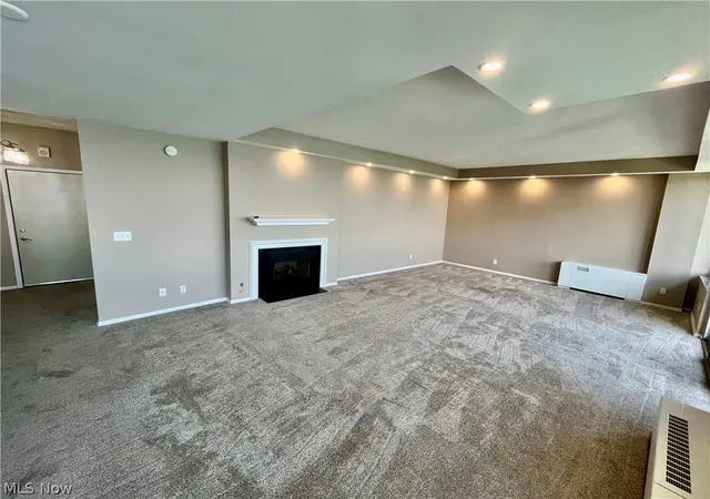 Photo 3 of Sale Pending at 12900 Lake Ave #PH34, Lakewood, OH 44107 | MLS# 5224036 | Listing updated on 2026-08-20