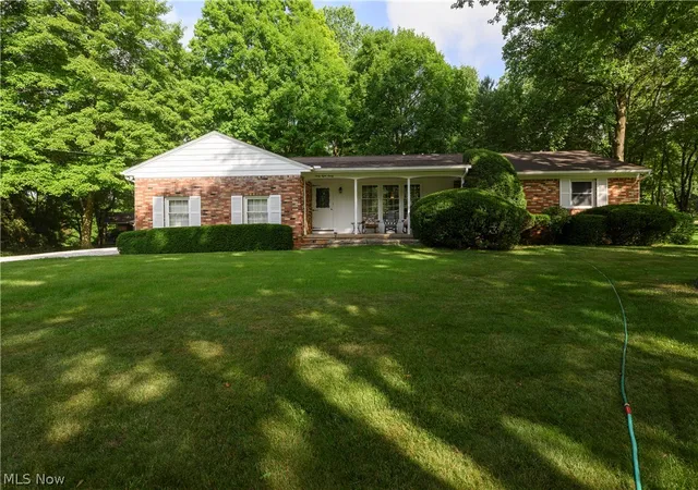 Homes for sale in Norton, OH | 3820 Valley Dr, Norton, OH 44203 | MLS# 5223245
