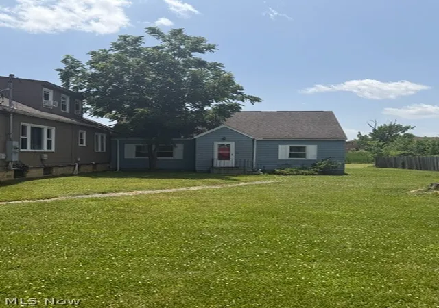 Homes for sale in Bedford Heights, OH | 21880 Louis Rd, Bedford Heights, OH 44146 | MLS# 5224285