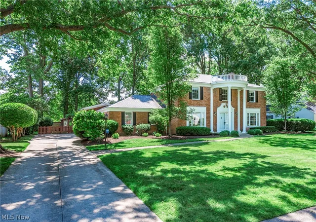 2nd image of 1385 Queen Annes Gate, Westlake, OH 44145 | MLS# 5223691