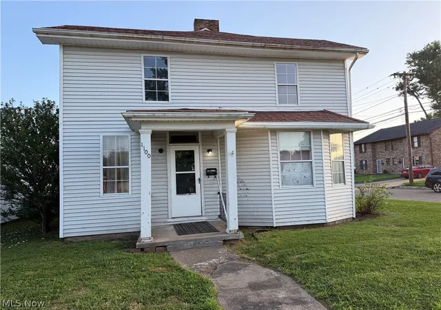 Homes for sale in Parkersburg, WV | 1100 Lakeview Dr, Parkersburg, WV 26104 | MLS# 5224321