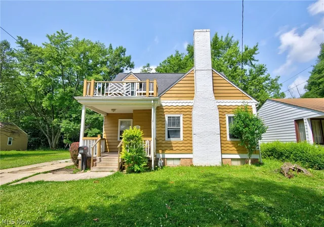 Photo 2 of Single family home for sale at 4724 Green Rd, Cleveland, OH 44128 | MLS# 5224168 | Listing updated on 2026-08-19