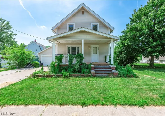 Photo 1 of Single family home for sale at 672 Jackson St, Amherst, OH 44001 | MLS# 5223110 | Listing updated on 2026-08-25