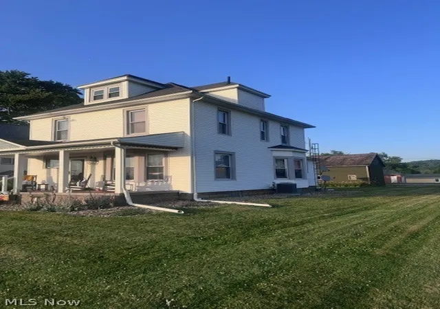 Homes for sale in Strasburg, OH | 121 N Bodmer Ave, Strasburg, OH 44680 | MLS# 5224338