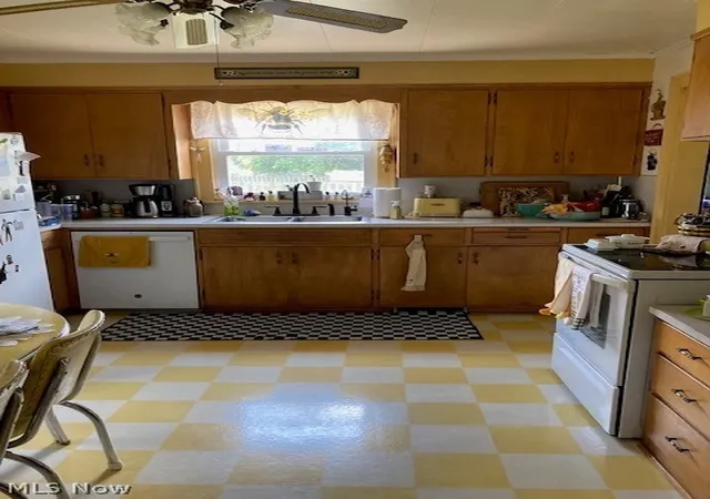 Photo 4 of Single family home for sale at 121 N Bodmer Ave, Strasburg, OH 44680 | MLS# 5224338 | Listing updated on 2026-08-03