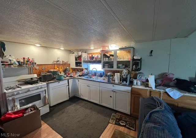 4th image of 1719 Robin Cir, Ashtabula, OH 44004 | MLS# 5224293