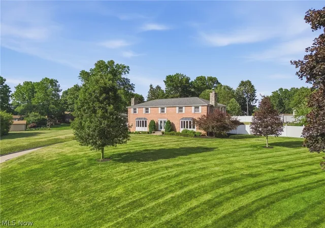 2nd image of 1251 Grenada Dr Ne, Canton, OH 44714 | MLS# 5224301