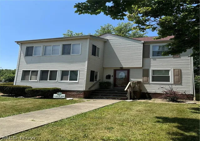 Homes for sale in Euclid, OH | 288 E 248th St, Euclid, OH 44123 | MLS# 5224378